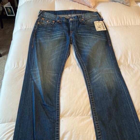 NWT- Mens True Religion distressed, 5 pocket straight jeans, size 36 - Picture 9 of 14